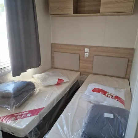 Кемпинг Dc - L'amira 3ch, 2 Sdb, 40m2, Confort Et Detente Лат
