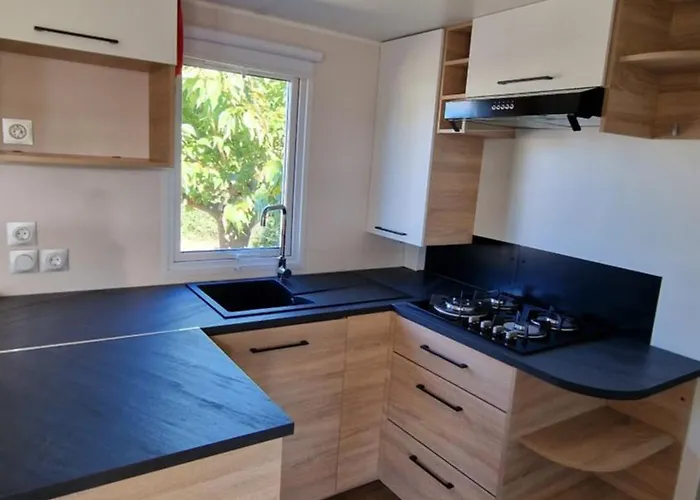 مكان تخييم Dc - L'amira 3ch, 2 Sdb, 40m2, Confort Et Detente